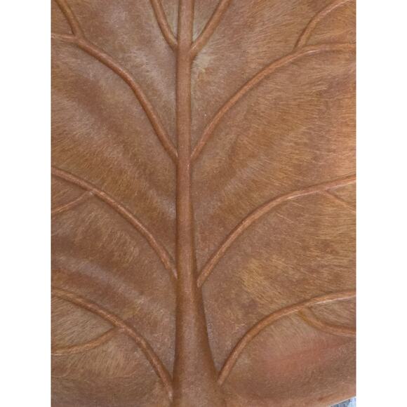 Leaf-Shaped Wall Hanging / Decorative Tray - Picture 8 of 11